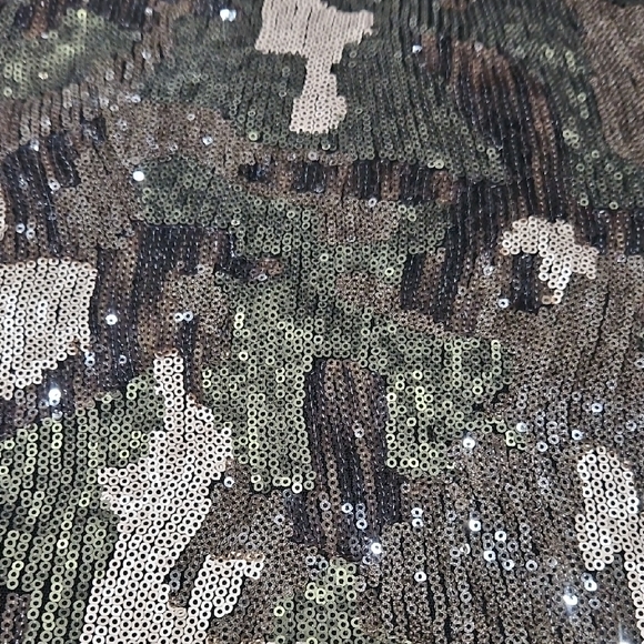Cato Sequin Camouflage V-Neck Tank Top size XL - Picture 6 of 8